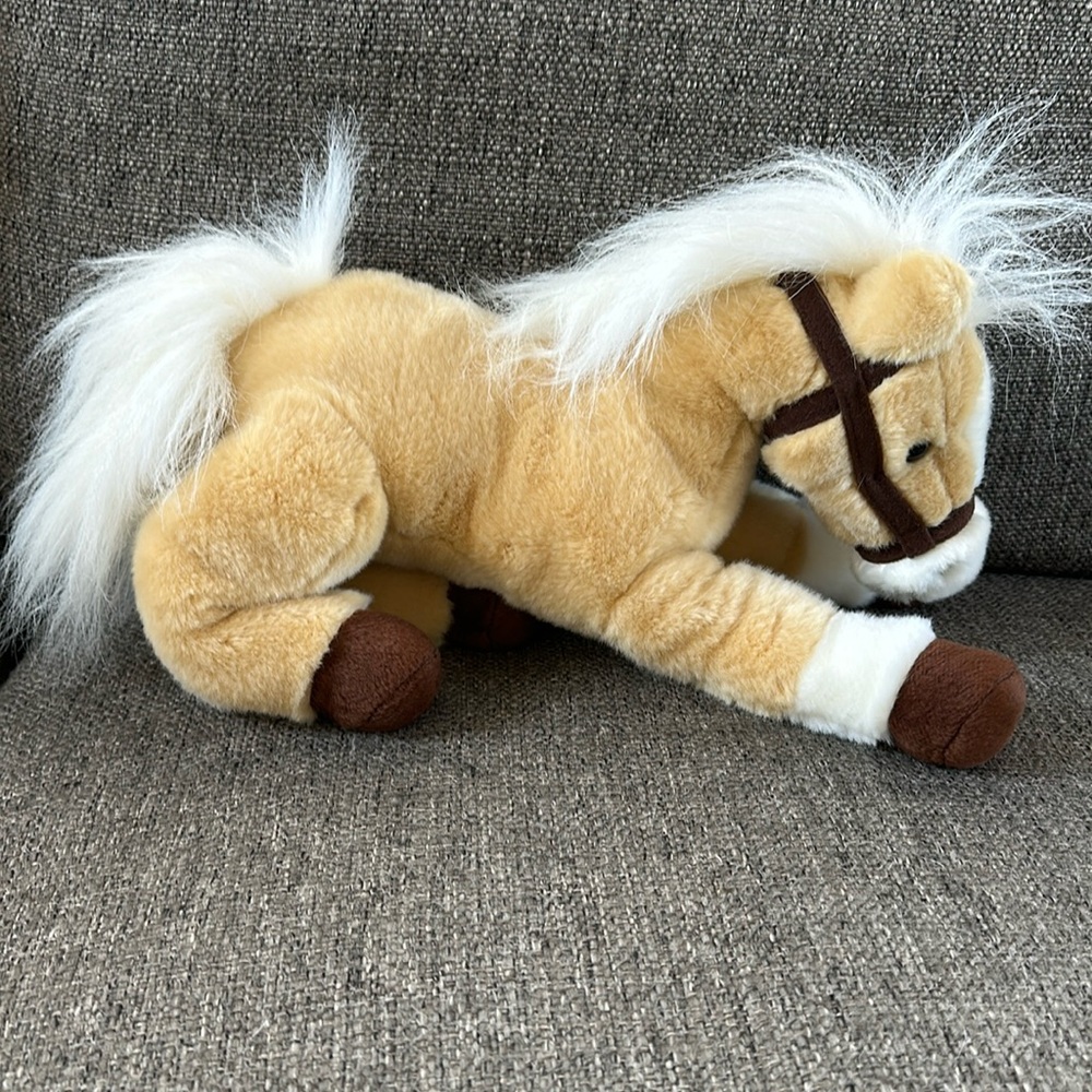 Lightening a Legondary Wells Fargo Pony Express Stuffed Horse